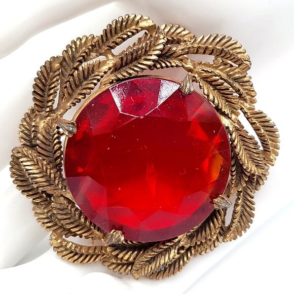 Vintage Red Glass Brooch Gold Leaf Frame Prong Set 1950s Statement main image 6